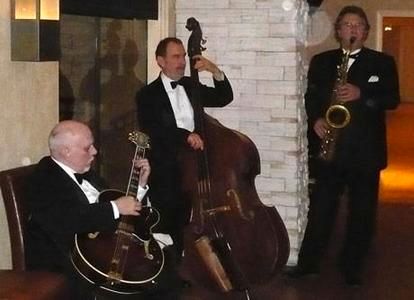 Toll House, Los Gatos / New Years Eve / Duncan james-guitar, Bill Langlois-bass, Dale Mills -sax.